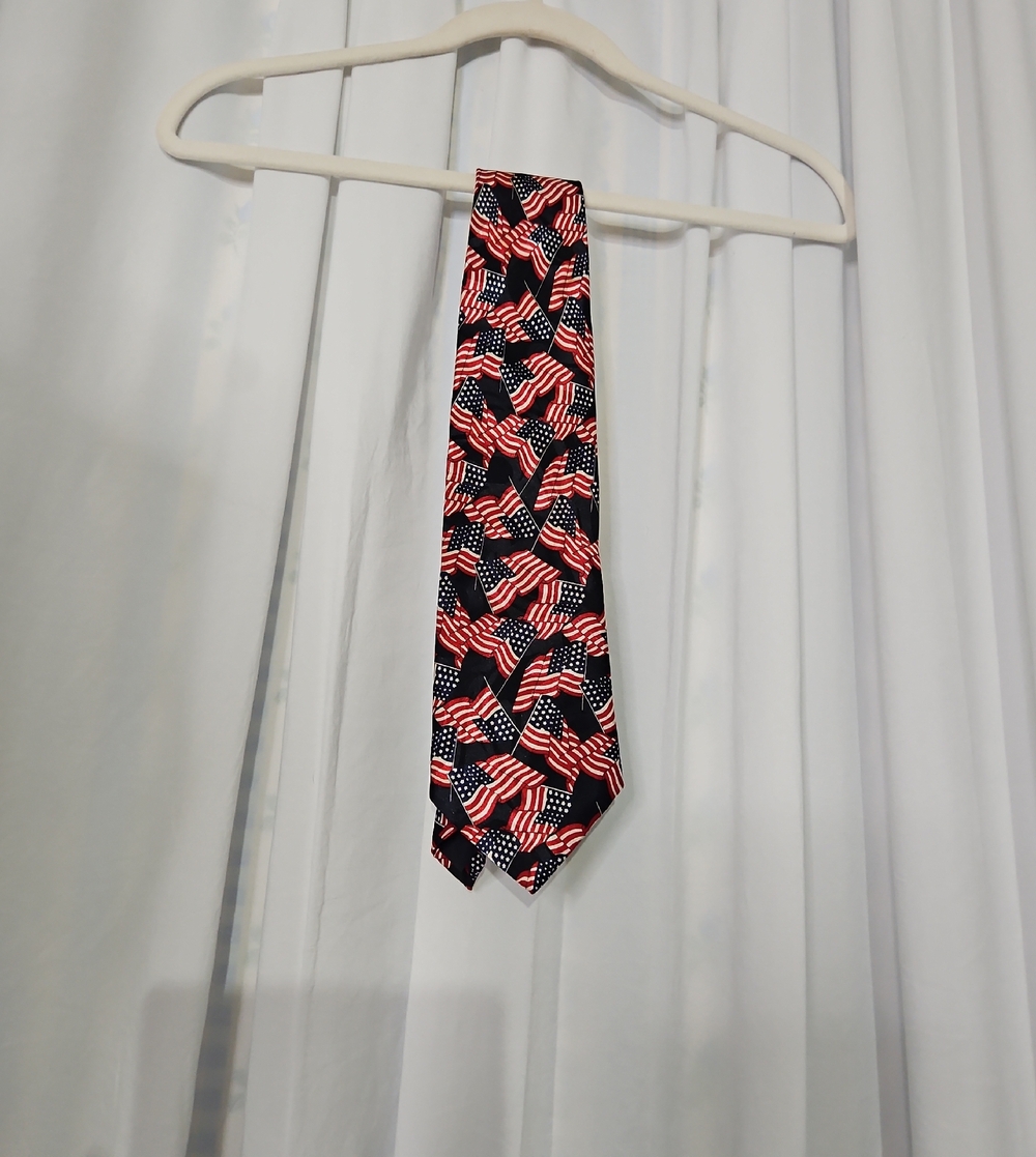 Vintage Classic Americana Flag Pattern Men's Tie -‎ Navy, Red & White